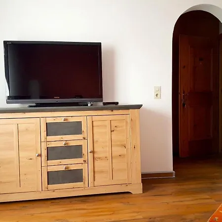 Geraeumige Inmitten Der Apartment Bischofsgruen