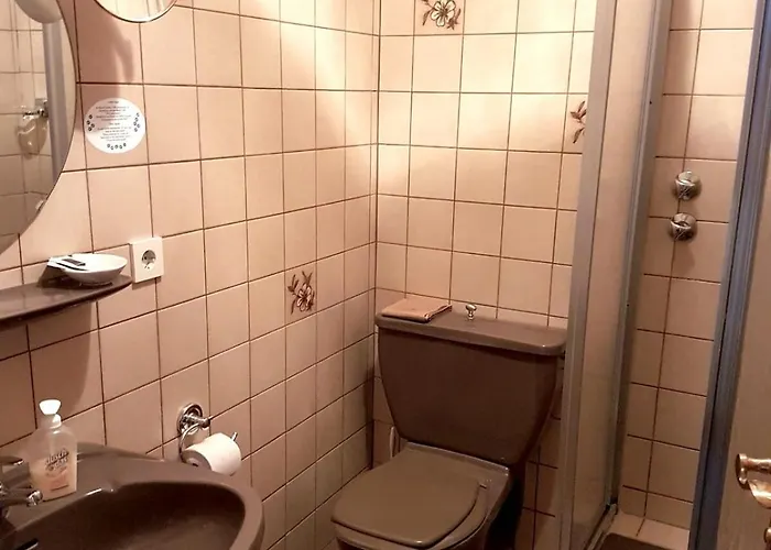 Geraeumige Inmitten Der
